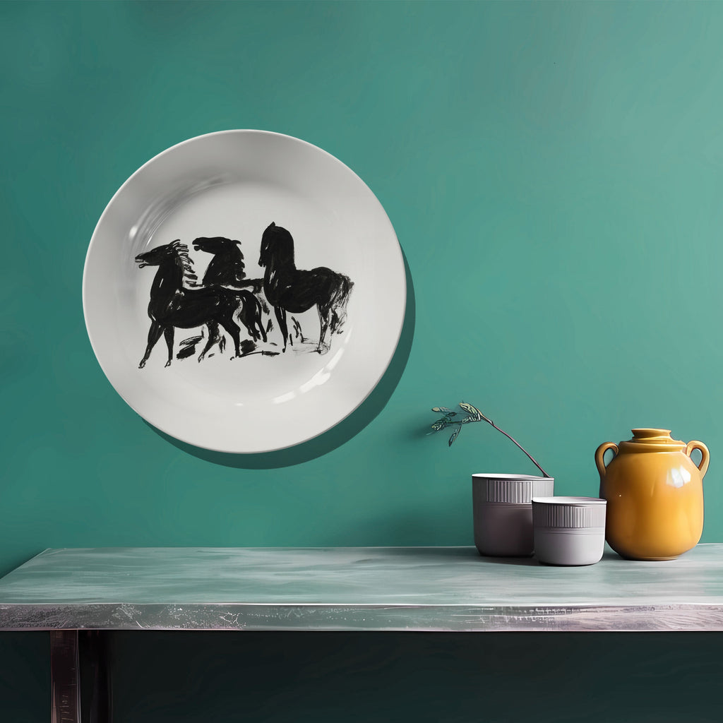 Drie zwarte paarden staand Decorative Wall Plate
